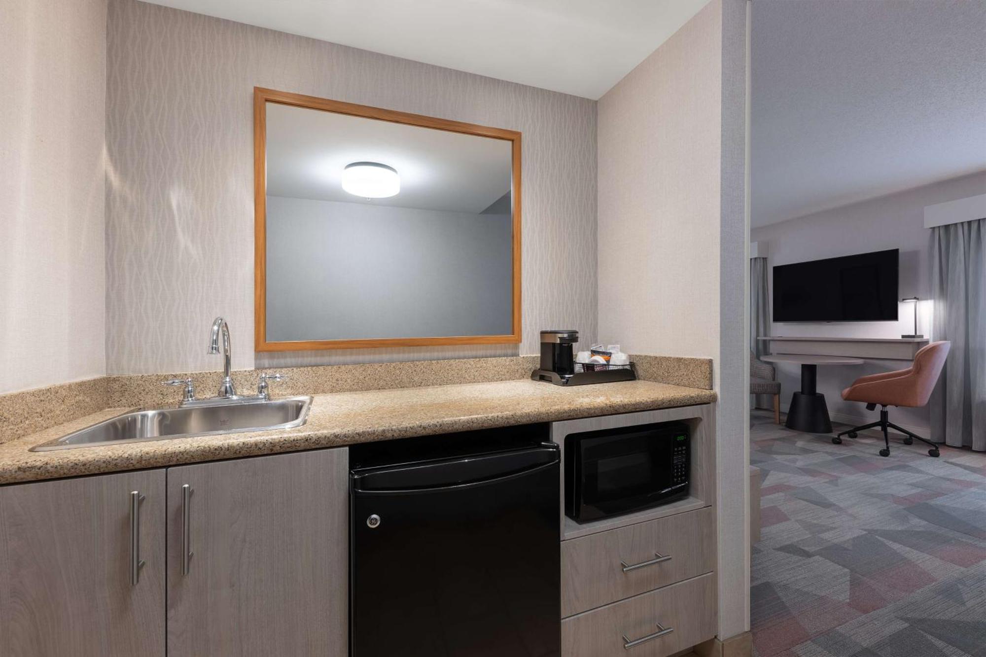 Hampton Inn & Suites By Hilton Moncton Dış mekan fotoğraf